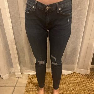 Hudson jeans skinny, dark denim distressed and raw hem size 29